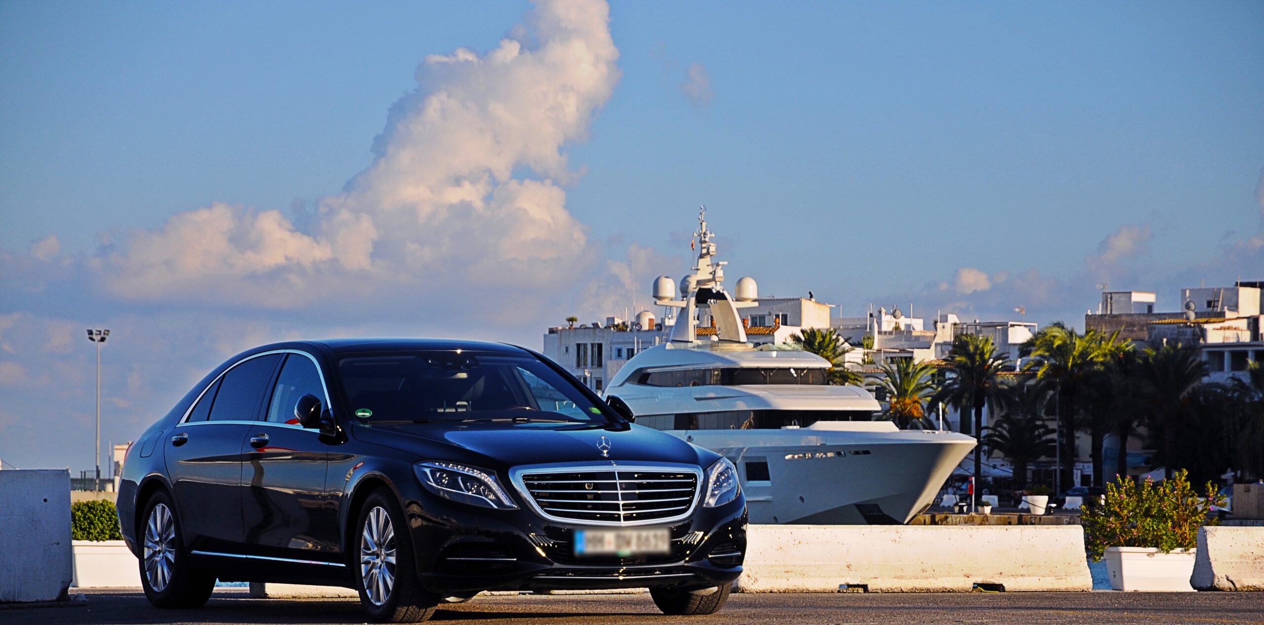 Limo Chauffeur Service in Mallorca
