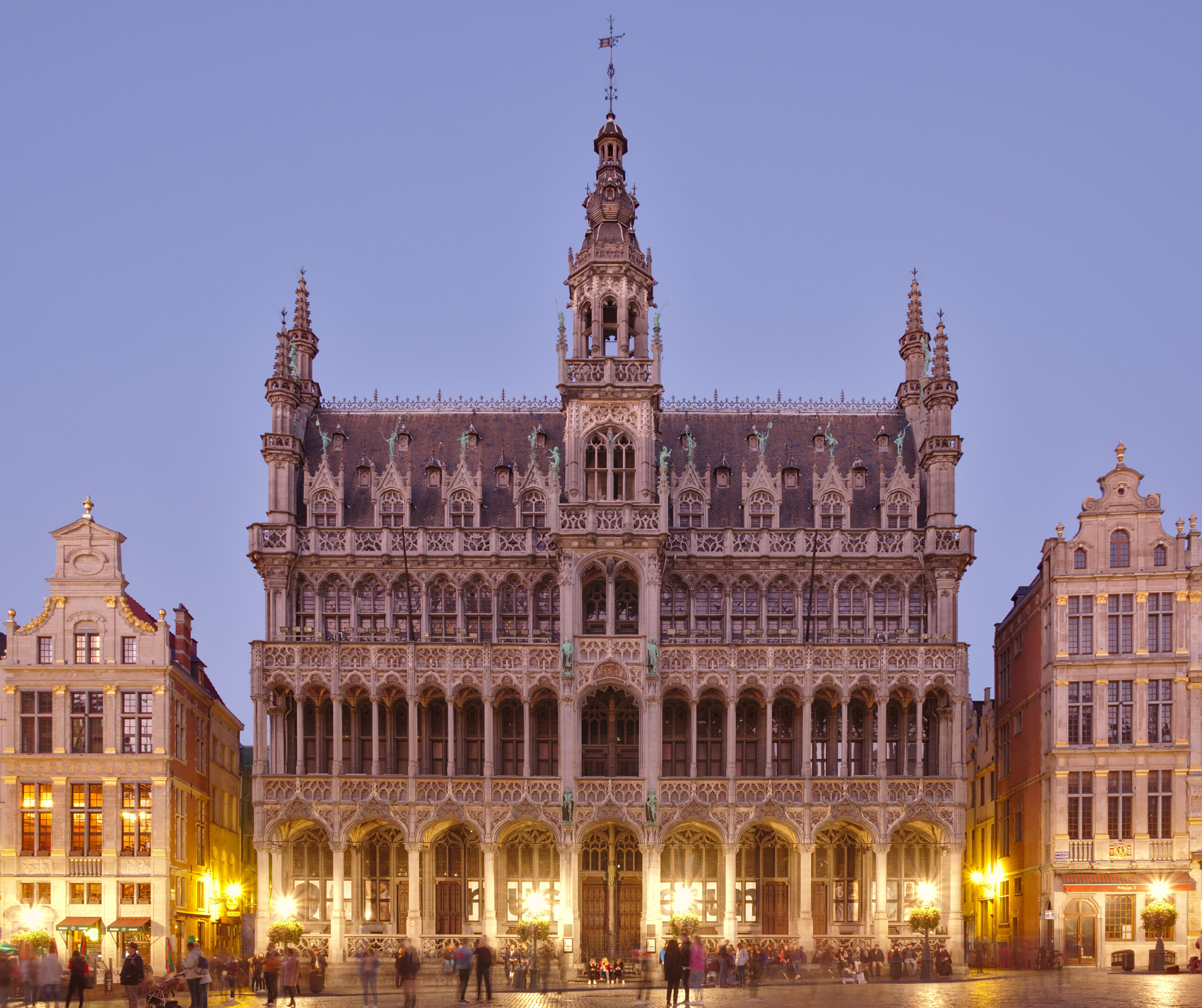 limo and chauffeured service with bodyguard drivers in Brussels
