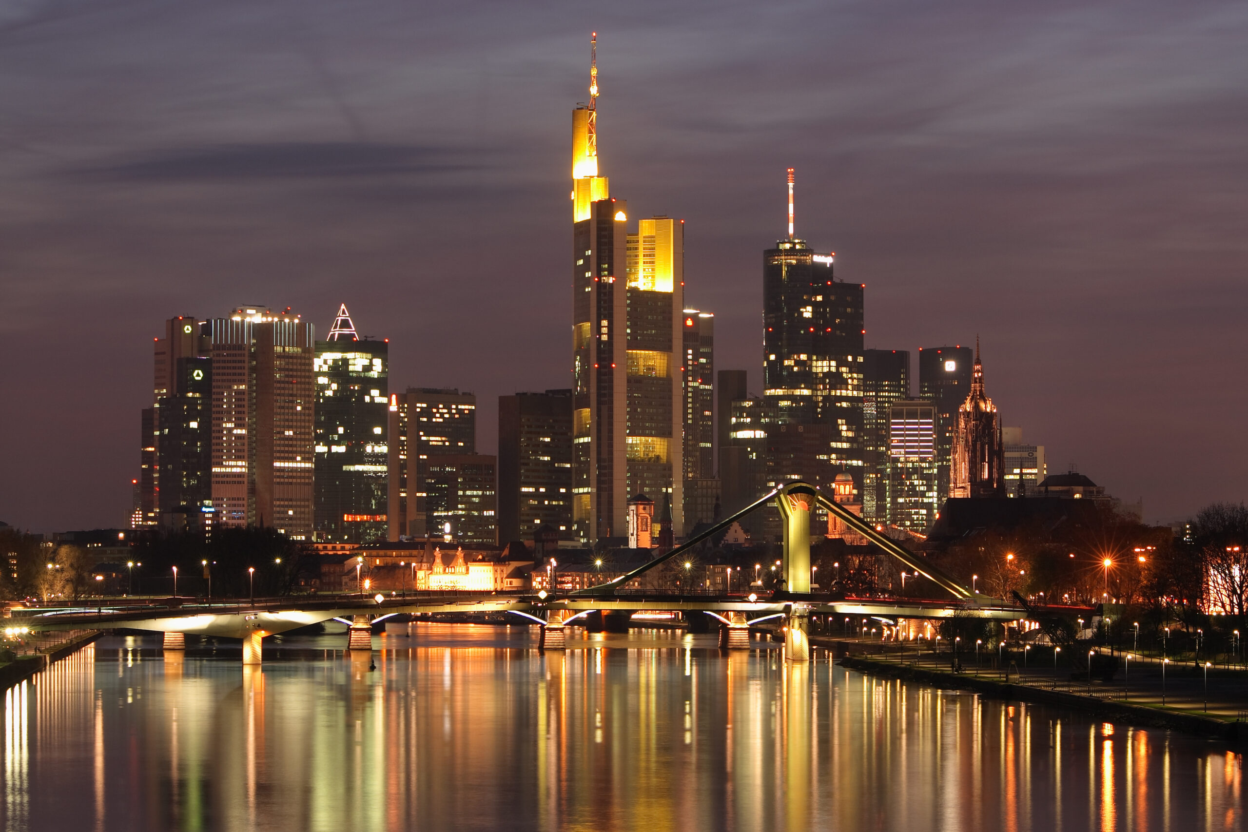 Chauffeur Service with Bodyguard Drivers in Frankfurt