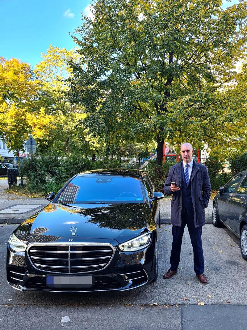 Limo Chauffeur Service in Davos