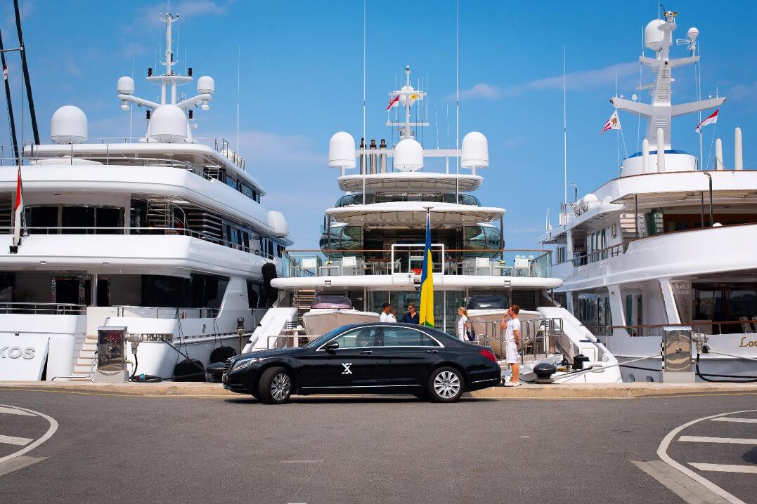 Limo Chauffeur Service in Geneva